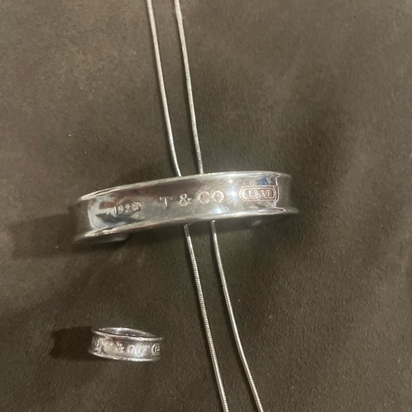 Vintage Tiffany & Co. Silver open cuff bangle bracelet & ring set. - Picture 1 of 4